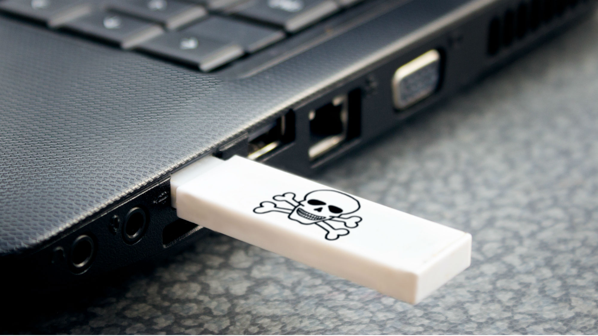 USB KILLER Perusak komputer dan leptop